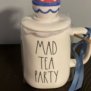 Rae Dunn Disney Alice in Wonderland Mad Tea Party Mug NWT